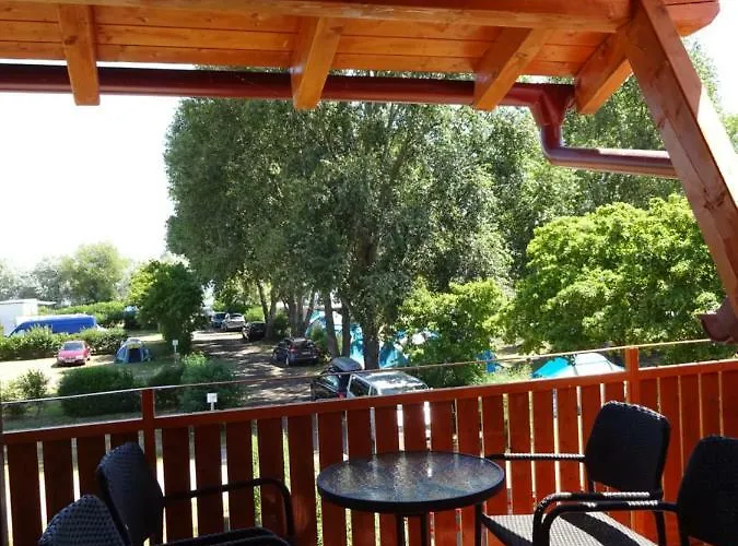 Vendégház U Raka 3*